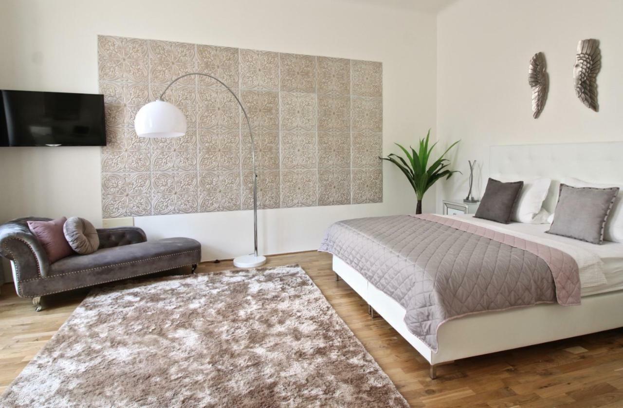 New Design & Style Apartment Old Town Xxl ปราก ภายนอก รูปภาพ