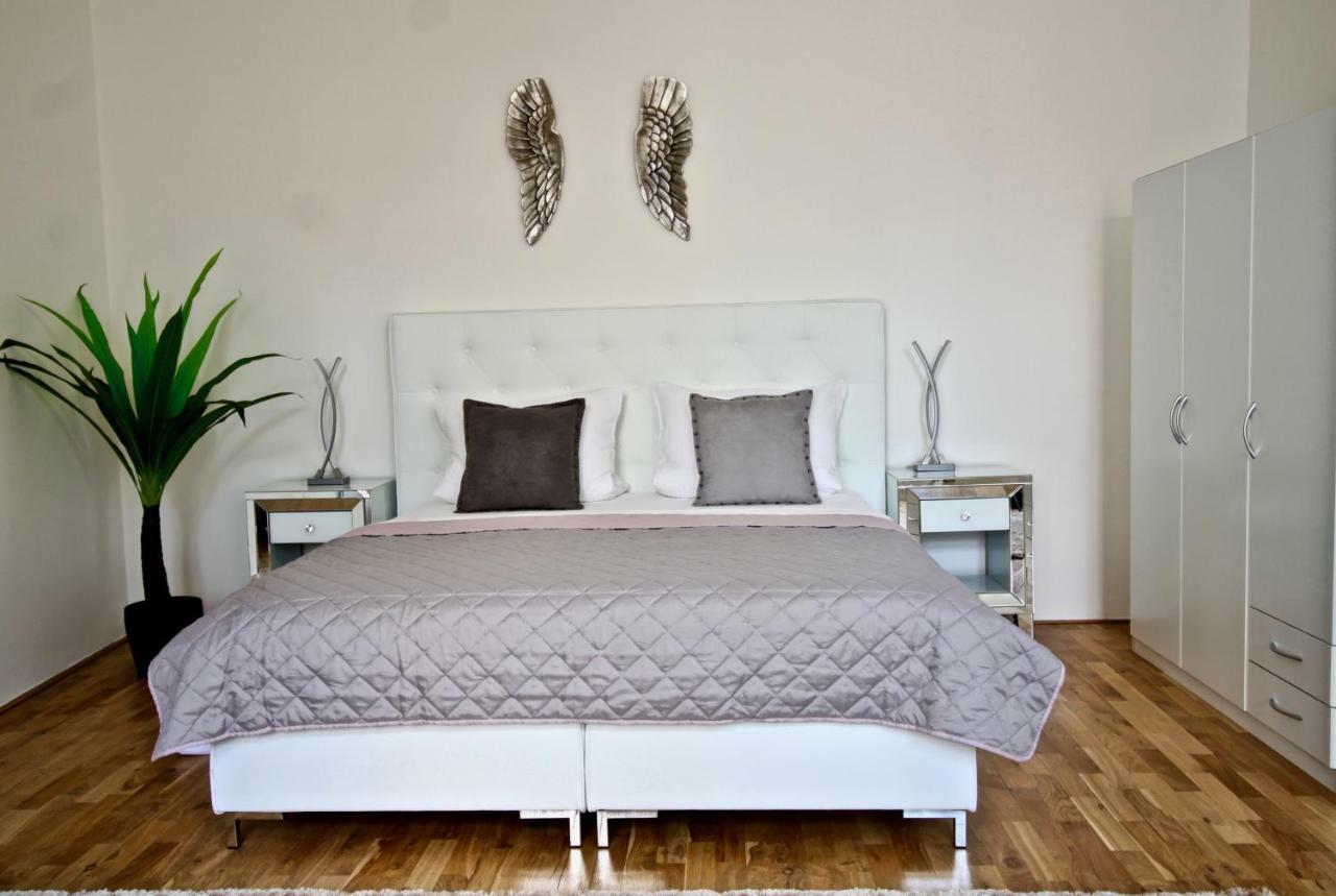 New Design & Style Apartment Old Town Xxl ปราก ภายนอก รูปภาพ