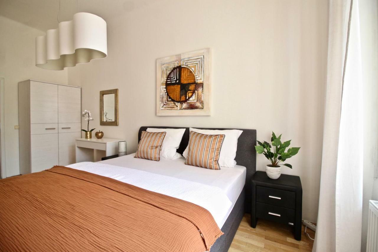 New Design & Style Apartment Old Town Xxl ปราก ภายนอก รูปภาพ