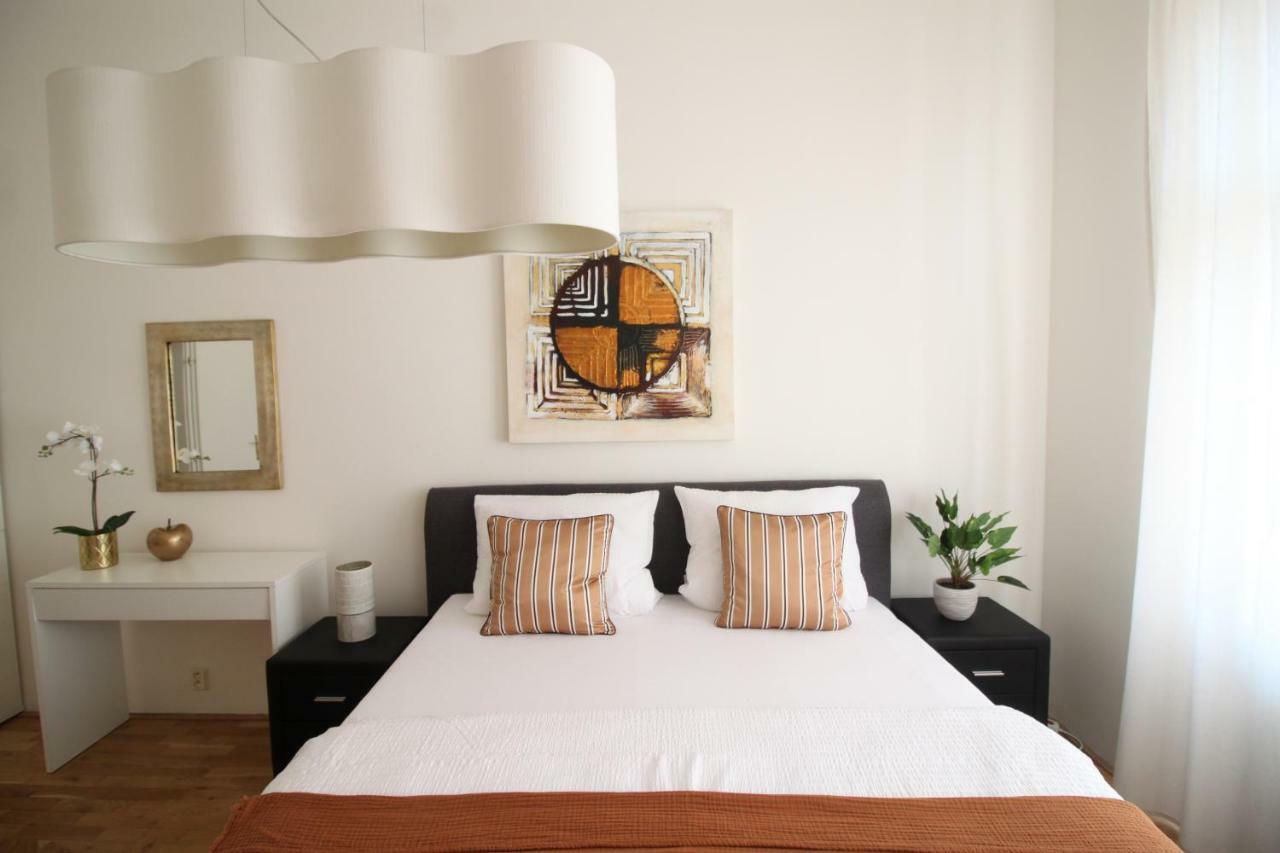 New Design & Style Apartment Old Town Xxl ปราก ภายนอก รูปภาพ